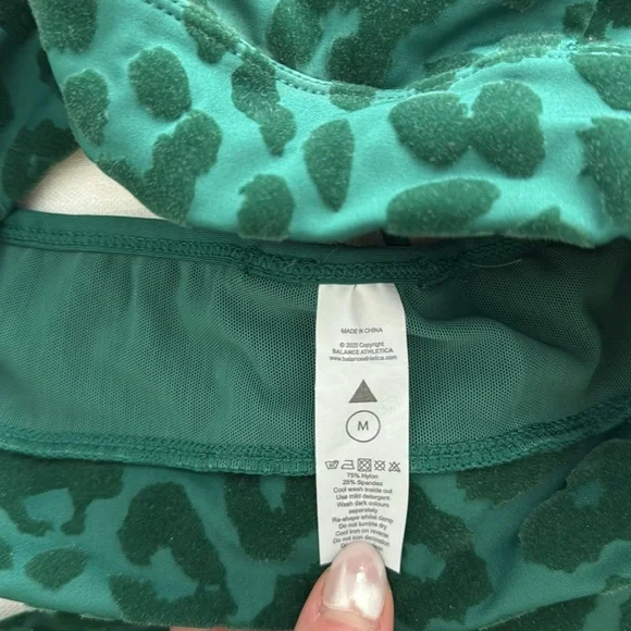 Green Leopard-Print High-Waist Women’s Shorts - Picture 4 of 14